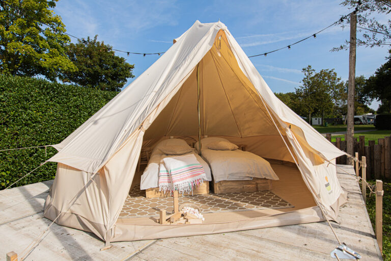 Glamping zeeland tipi